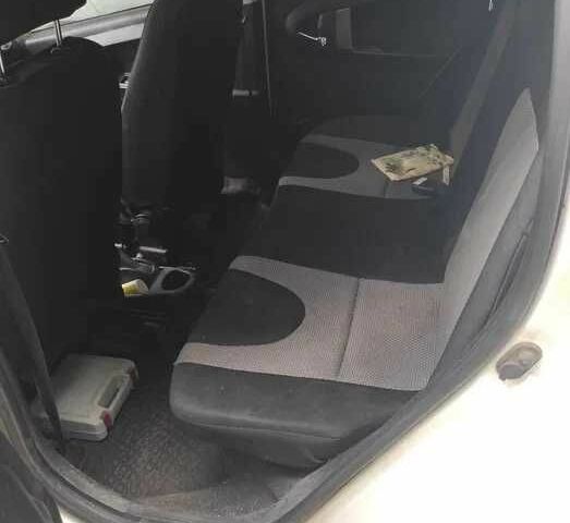 Белый Джили Другая, объемом двигателя 1.2 л и пробегом 101 тыс. км за 2395 $, фото 2 на Automoto.ua