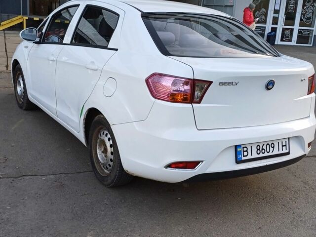 Белый Джили Другая, объемом двигателя 1.5 л и пробегом 185 тыс. км за 3000 $, фото 2 на Automoto.ua