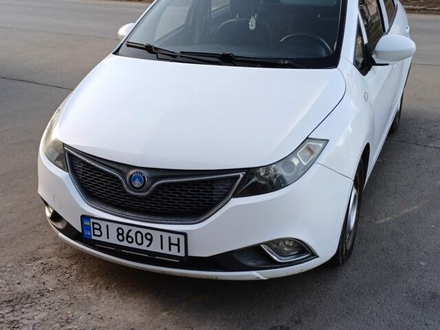 Белый Джили Другая, объемом двигателя 1.5 л и пробегом 185 тыс. км за 3000 $, фото 1 на Automoto.ua