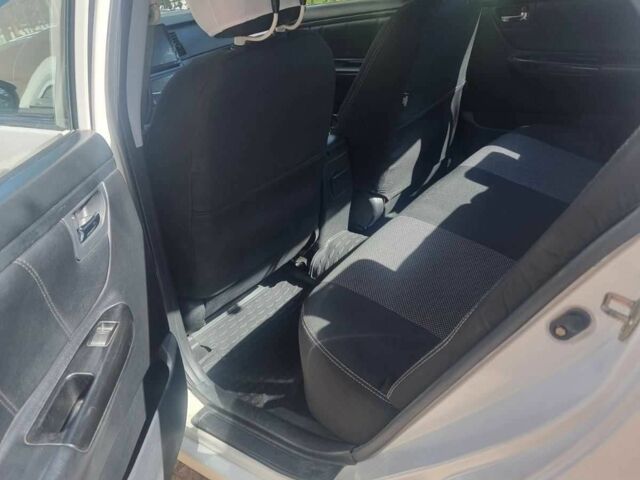 Джили Другая 2012 в Днепре (Днепропетровске) на Automoto.ua Белый Джили Другая, объемом двигателя 1.8 л и пробегом 215 тыс. км за 3700 $, фото 5 на Automoto.ua