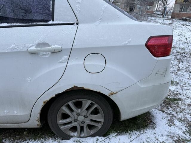 Белый Джили Другая, объемом двигателя 1.5 л и пробегом 85 тыс. км за 3700 $, фото 4 на Automoto.ua