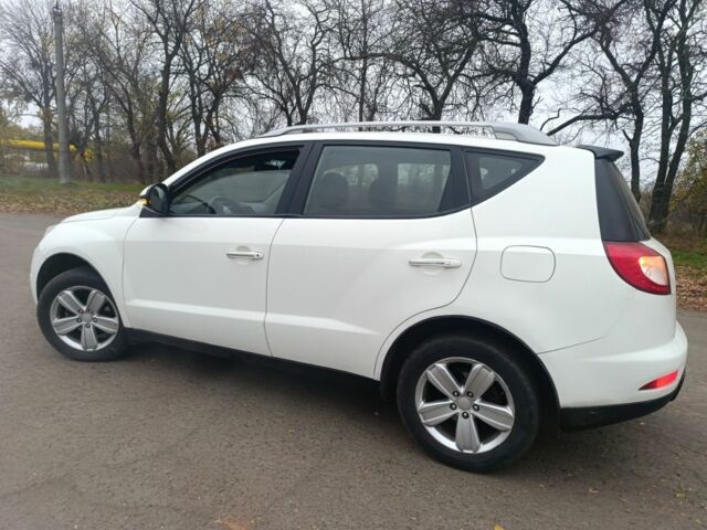 Белый Джили Другая, объемом двигателя 2 л и пробегом 250 тыс. км за 5150 $, фото 4 на Automoto.ua