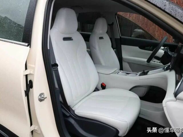 Бежевый Джили Другая, объемом двигателя 0 л и пробегом 1 тыс. км за 17246 $, фото 18 на Automoto.ua