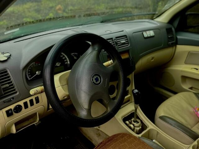 Черный Джили Другая, объемом двигателя 1.8 л и пробегом 222 тыс. км за 1700 $, фото 6 на Automoto.ua