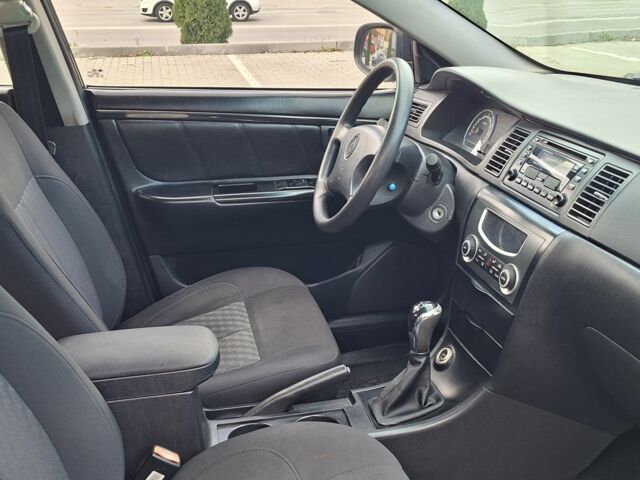 Джилі Інша 2012 у Тернополі на Automoto.ua Чорний Джилі Інша, об'ємом двигуна 1.8 л та пробігом 107 тис. км за 3700 $, фото 1 на Automoto.ua