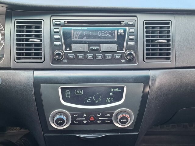 Джилі Інша 2012 у Тернополі на Automoto.ua Чорний Джилі Інша, об'ємом двигуна 1.8 л та пробігом 107 тис. км за 3700 $, фото 7 на Automoto.ua