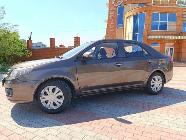 Джили Другая 2014 в Запорожье на Automoto.ua Коричневый Джили Другая, объемом двигателя 1.5 л и пробегом 150 тыс. км за 3650 $, фото 2 на Automoto.ua