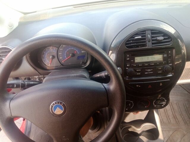 Красный Джили Другая, объемом двигателя 1.3 л и пробегом 59 тыс. км за 3200 $, фото 9 на Automoto.ua