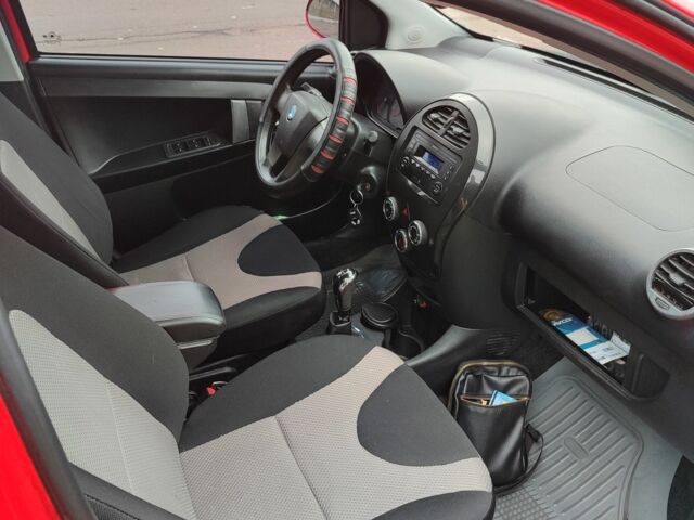 Красный Джили Другая, объемом двигателя 1.3 л и пробегом 155 тыс. км за 2750 $, фото 4 на Automoto.ua