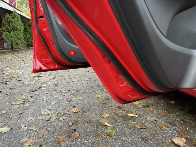 Джилі Інша 2015 у Києві на Automoto.ua Червоний Джилі Інша, об'ємом двигуна 1.5 л та пробігом 94 тис. км за 3850 $, фото 16 на Automoto.ua