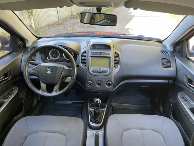 Джилі Інша 2015 у Києві на Automoto.ua Червоний Джилі Інша, об'ємом двигуна 1.5 л та пробігом 94 тис. км за 3850 $, фото 19 на Automoto.ua