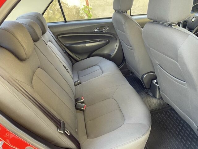 Джилі Інша 2015 у Києві на Automoto.ua Червоний Джилі Інша, об'ємом двигуна 1.5 л та пробігом 94 тис. км за 3850 $, фото 21 на Automoto.ua