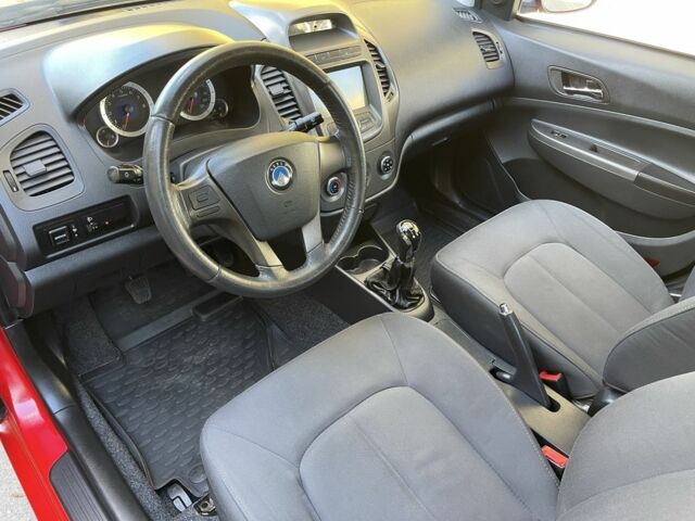 Джилі Інша 2015 у Києві на Automoto.ua Червоний Джилі Інша, об'ємом двигуна 1.5 л та пробігом 94 тис. км за 3850 $, фото 18 на Automoto.ua