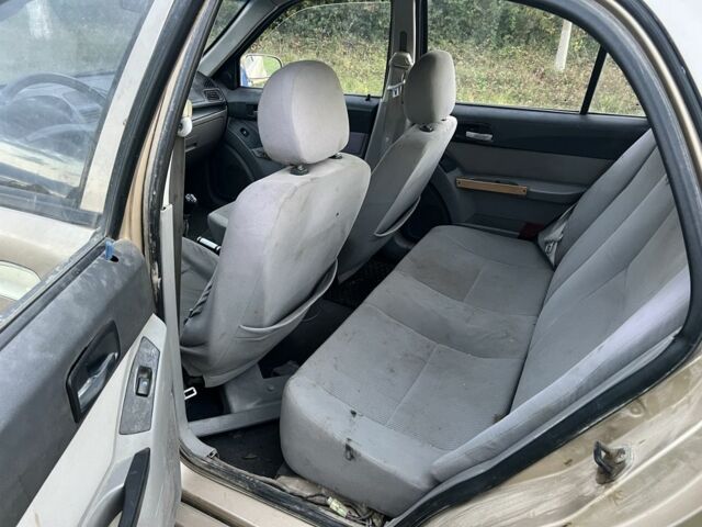 Желтый Джили Другая, объемом двигателя 1.5 л и пробегом 220 тыс. км за 900 $, фото 15 на Automoto.ua