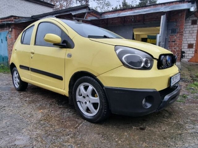 Желтый Джили Другая, объемом двигателя 1.3 л и пробегом 114 тыс. км за 2500 $, фото 2 на Automoto.ua