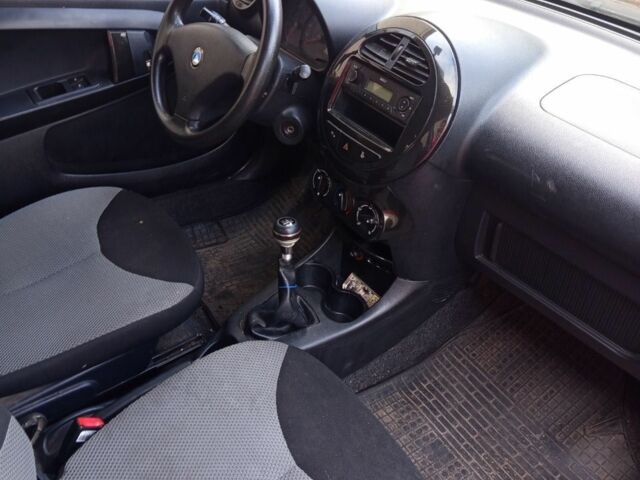 Сірий Джилі Інша, об'ємом двигуна 1.4 л та пробігом 142 тис. км за 1200 $, фото 4 на Automoto.ua