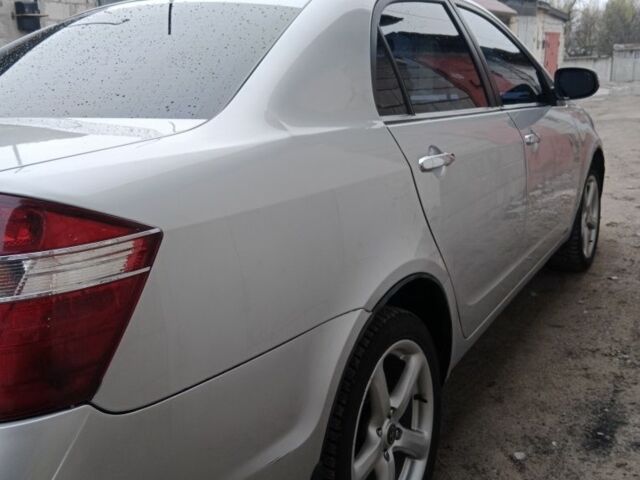 Серый Джили Другая, объемом двигателя 1.8 л и пробегом 183 тыс. км за 3700 $, фото 2 на Automoto.ua