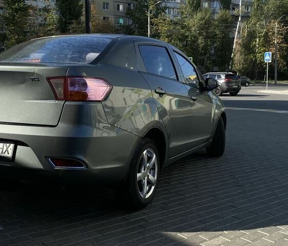 Сірий Джилі Інша, об'ємом двигуна 1.5 л та пробігом 1 тис. км за 3300 $, фото 3 на Automoto.ua