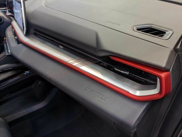 Серый Джили Другая, объемом двигателя 1.5 л и пробегом 1 тыс. км за 21456 $, фото 16 на Automoto.ua