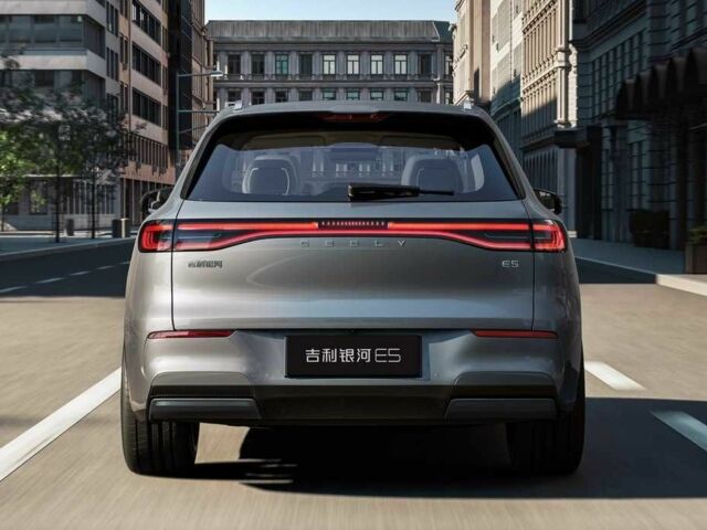 Сірий Джилі Інша, об'ємом двигуна 0 л та пробігом 1 тис. км за 23298 $, фото 4 на Automoto.ua