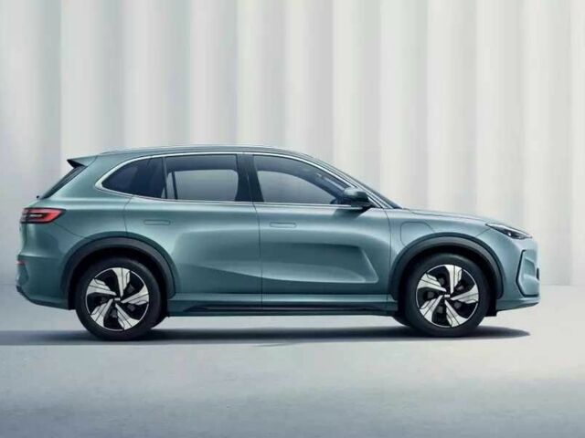 Сірий Джилі Інша, об'ємом двигуна 0 л та пробігом 1 тис. км за 23298 $, фото 9 на Automoto.ua