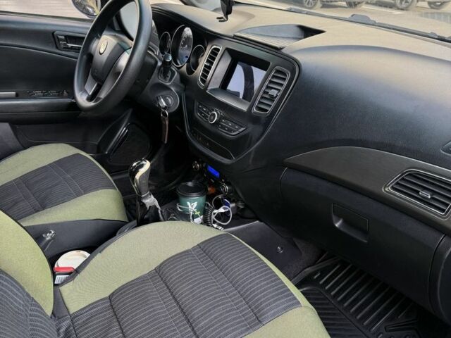 Синий Джили Другая, объемом двигателя 1.5 л и пробегом 81 тыс. км за 3400 $, фото 5 на Automoto.ua