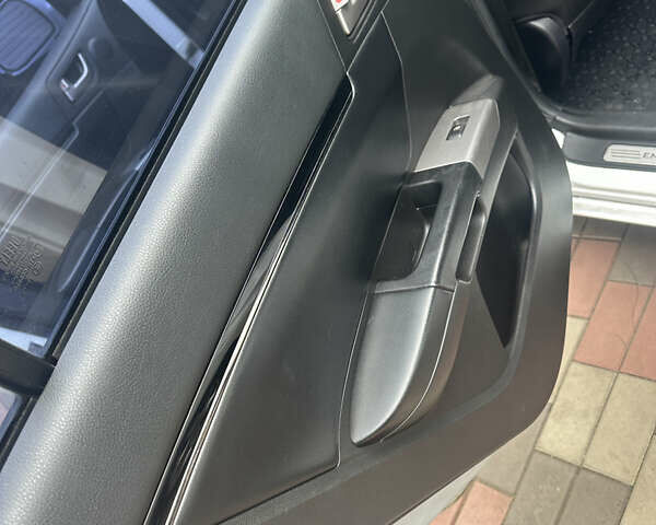 Білий Джилі Емгранд 7 (EC7), об'ємом двигуна 1.79 л та пробігом 107 тис. км за 4999 $, фото 8 на Automoto.ua