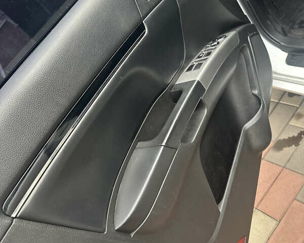 Білий Джилі Емгранд 7 (EC7), об'ємом двигуна 1.79 л та пробігом 107 тис. км за 4999 $, фото 9 на Automoto.ua