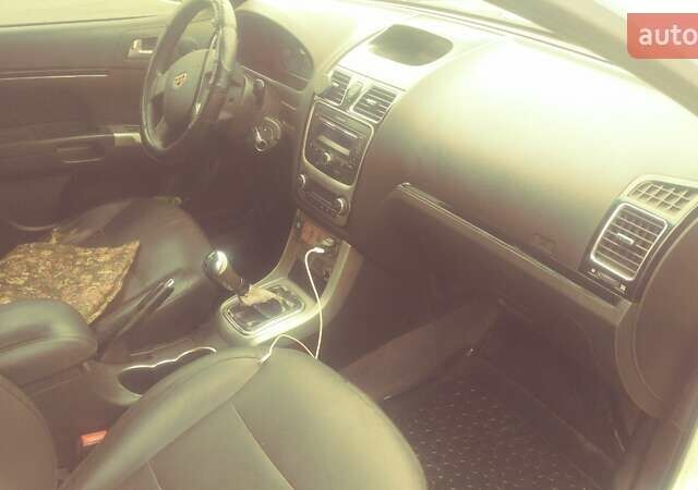 Білий Джилі Емгранд 7 (EC7), об'ємом двигуна 1.79 л та пробігом 218 тис. км за 3200 $, фото 10 на Automoto.ua