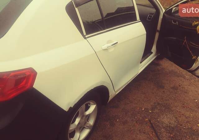 Білий Джилі Емгранд 7 (EC7), об'ємом двигуна 1.79 л та пробігом 218 тис. км за 3200 $, фото 5 на Automoto.ua