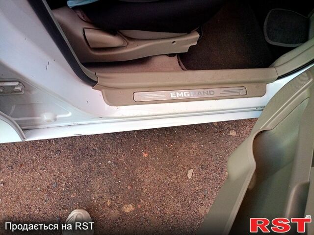 Білий Джилі Емгранд 7 (EC7), об'ємом двигуна 1.8 л та пробігом 181 тис. км за 4500 $, фото 4 на Automoto.ua