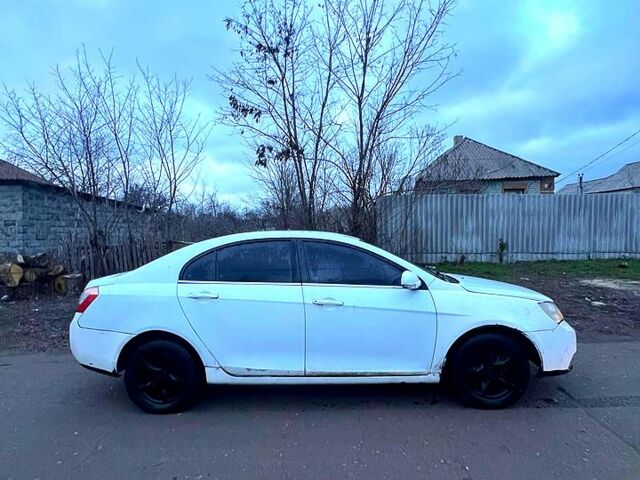 Белый Джили Эмгранд 7 (EC7), объемом двигателя 1.8 л и пробегом 250 тыс. км за 1700 $, фото 2 на Automoto.ua