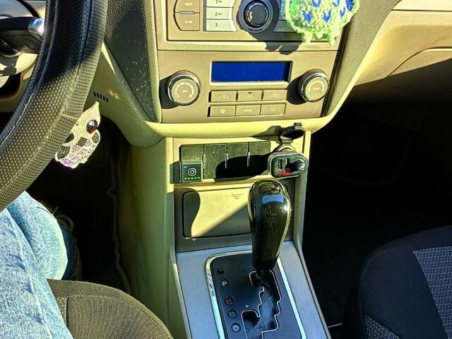 Білий Джилі Емгранд 7 (EC7), об'ємом двигуна 1.8 л та пробігом 181 тис. км за 4500 $, фото 2 на Automoto.ua