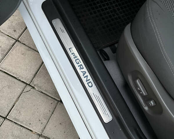 Джили Эмгранд 7 (EC7) 2013 в Решетиловке на Automoto.ua Белый Джили Эмгранд 7 (EC7), объемом двигателя 1.79 л и пробегом 310 тыс. км за 4200 $, фото 10 на Automoto.ua