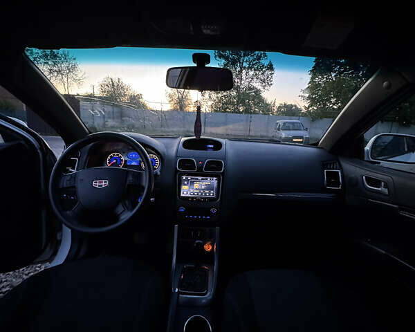 Белый Джили Эмгранд 7 (EC7), объемом двигателя 1.79 л и пробегом 80 тыс. км за 2500 $, фото 11 на Automoto.ua