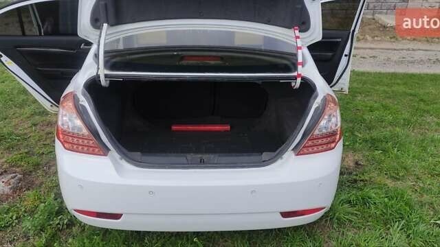 Белый Джили Эмгранд 7 (EC7), объемом двигателя 1.79 л и пробегом 165 тыс. км за 4700 $, фото 5 на Automoto.ua