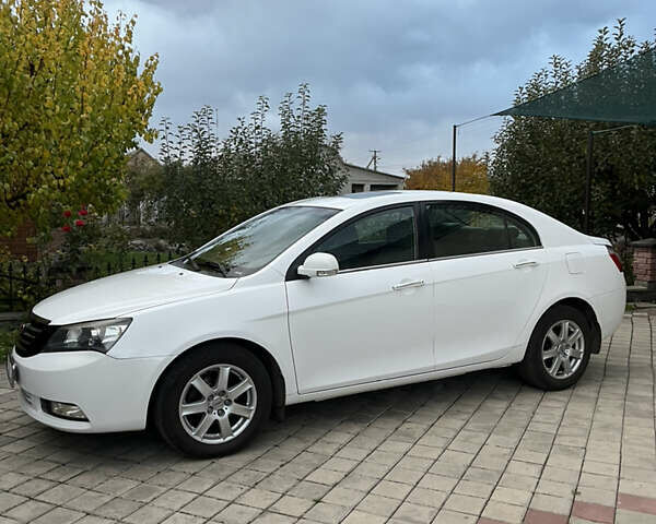 Джили Эмгранд 7 (EC7) 2013 в Решетиловке на Automoto.ua Белый Джили Эмгранд 7 (EC7), объемом двигателя 1.79 л и пробегом 310 тыс. км за 4200 $, фото 2 на Automoto.ua