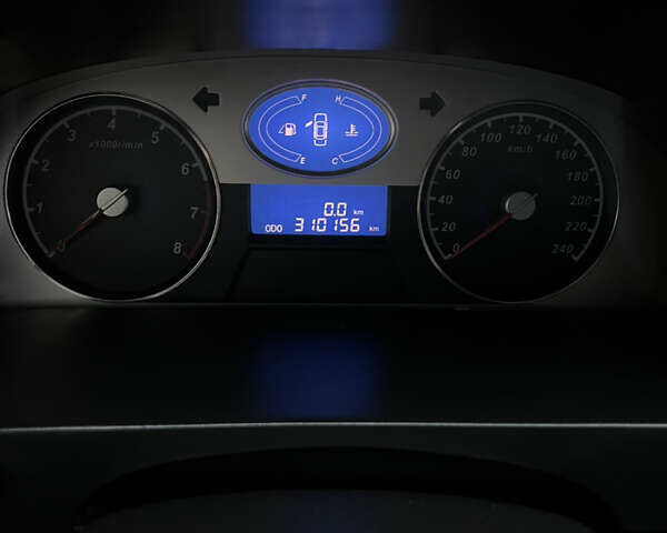 Джили Эмгранд 7 (EC7) 2013 в Решетиловке на Automoto.ua Белый Джили Эмгранд 7 (EC7), объемом двигателя 1.79 л и пробегом 310 тыс. км за 4200 $, фото 8 на Automoto.ua