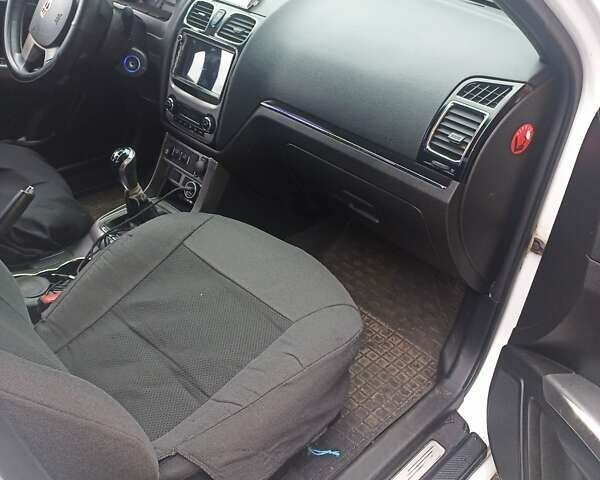 Белый Джили Эмгранд 7 (EC7), объемом двигателя 1.79 л и пробегом 128 тыс. км за 4200 $, фото 6 на Automoto.ua