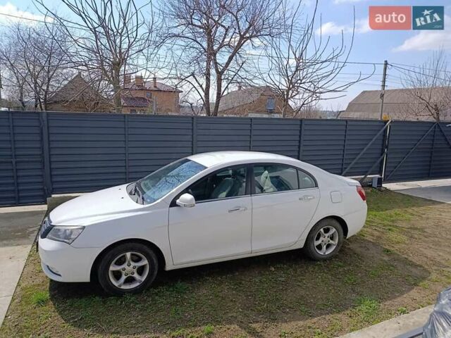 Белый Джили Эмгранд 7 (EC7), объемом двигателя 1.5 л и пробегом 100 тыс. км за 3500 $, фото 2 на Automoto.ua