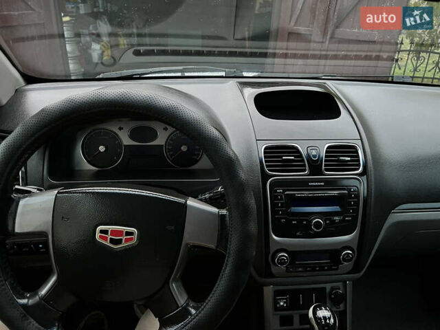 Джили Эмгранд 7 (EC7) 2013 в Решетиловке на Automoto.ua Белый Джили Эмгранд 7 (EC7), объемом двигателя 1.79 л и пробегом 310 тыс. км за 4200 $, фото 6 на Automoto.ua