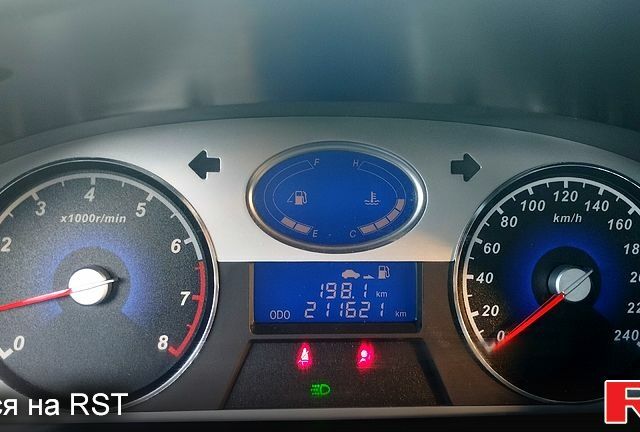 Белый Джили Эмгранд 7 (EC7), объемом двигателя 1.5 л и пробегом 211 тыс. км за 3900 $, фото 7 на Automoto.ua