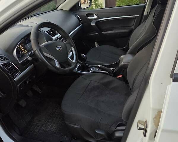 Белый Джили Эмгранд 7 (EC7), объемом двигателя 1.5 л и пробегом 92 тыс. км за 7550 $, фото 6 на Automoto.ua