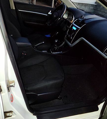 Білий Джилі Емгранд 7 (EC7), об'ємом двигуна 1.5 л та пробігом 60 тис. км за 7800 $, фото 5 на Automoto.ua