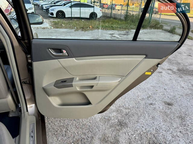 Бежевый Джили Эмгранд 7 (EC7), объемом двигателя 1.79 л и пробегом 12 тыс. км за 6950 $, фото 20 на Automoto.ua