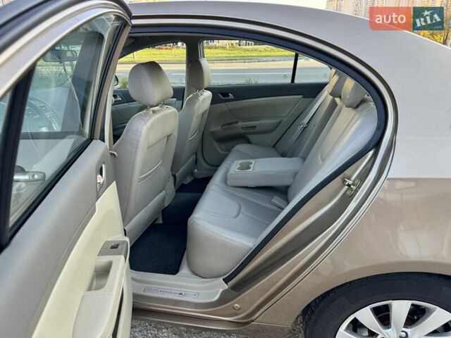 Бежевый Джили Эмгранд 7 (EC7), объемом двигателя 1.79 л и пробегом 12 тыс. км за 6950 $, фото 16 на Automoto.ua