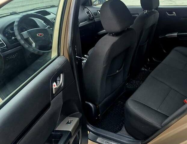 Бежевий Джилі Емгранд 7 (EC7), об'ємом двигуна 1.5 л та пробігом 206 тис. км за 2950 $, фото 6 на Automoto.ua