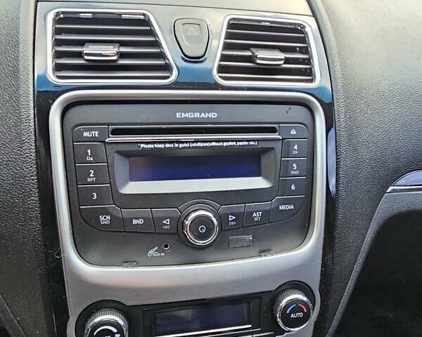 Чорний Джилі Емгранд 7 (EC7), об'ємом двигуна 1.5 л та пробігом 160 тис. км за 1600 $, фото 17 на Automoto.ua