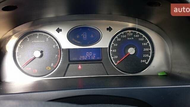 Чорний Джилі Емгранд 7 (EC7), об'ємом двигуна 1.79 л та пробігом 296 тис. км за 2800 $, фото 5 на Automoto.ua