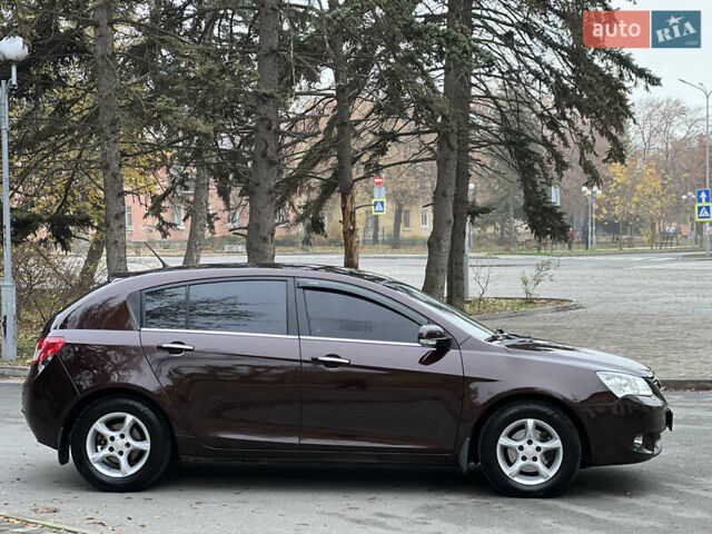 Красный Джили Эмгранд 7 (EC7), объемом двигателя 1.8 л и пробегом 81 тыс. км за 4500 $, фото 3 на Automoto.ua